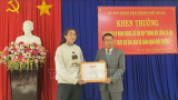 Đà Lạt khen thưởng người dân chủ động nhặt rác quanh hồ Xuân Hương