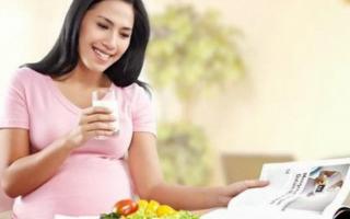 4 dấu hiệu giúp mẹ bầu nhận biết thai nhi có khỏe mạnh hay không