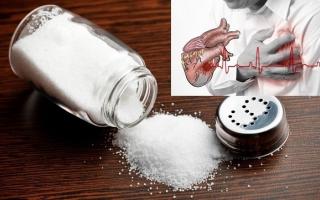 5 dấu hiệu cơ thể cảnh báo thận của bạn đang kêu cứu, hãy thay đổi thói quen ăn muối kẻo hối không kịp