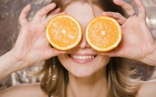 Bỏ túi 6 công thức làm đẹp từ cam giúp da sáng mịn, không còn mụn hay vết thâm