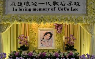 Gia đình và 1000 fan tiếc thương tiễn đưa Coco Lee